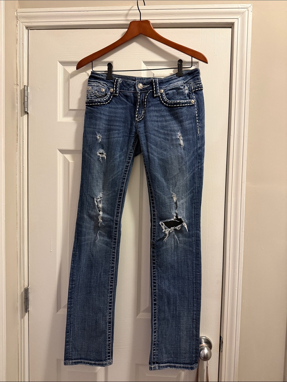 Miss Me Distressed Dark Blue low rise  Straight Leg Jeans EUC